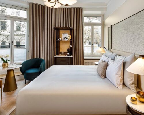 leonardo-48103-155831411-401568 leonardo-48103-155831411-401568