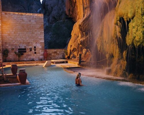 nighttime-under-the-spa nighttime-under-the-spa