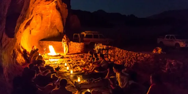 sleeping-under-the-stars-in-wadi-rum sleeping-under-the-stars-in-wadi-rum